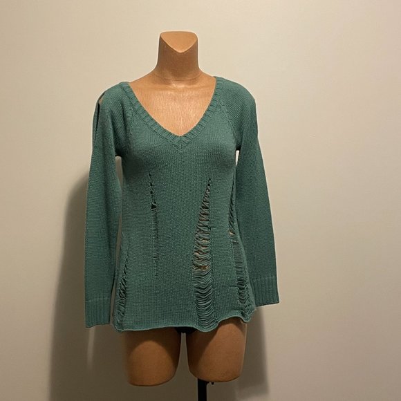 VENUS - green sweaters -size small/medium - Picture 5 of 7